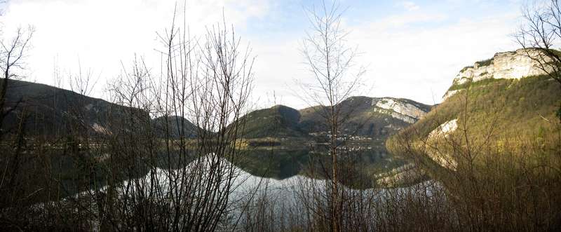 image 20150411_1838_001d936_route_vue_riviere_ain_pano02-g.jpg