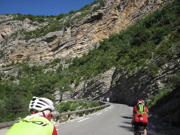 fichier 20150516_1005_001d942_route_gorge_de_la_meouge_bruno_pollin-0.jpg