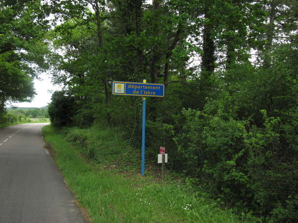 fichier 20150517_1554_002d20_route_panneau_isere-0.jpg