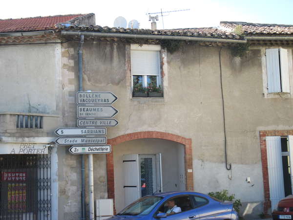 fichier 20140816_1824_001d7_route_aubignan_panneau_suivre_vacqueyras-0.jpg