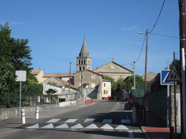 fichier 20140817_0936_001d104_route_saint_etienne_de_fontbellon_eglise-0.jpg