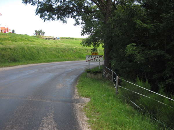 fichier 20140817_1725_d532_route_saint_bonnet_le_froid_panneau_fin-0.jpg