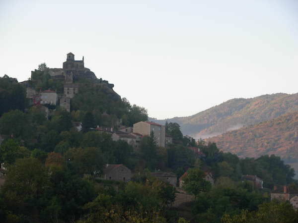 fichier 20111006_0812_003d585_route_villeneuve_dallier_vue_saint_ilpize-0.jpg