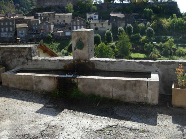 fichier 20111006_1235_001d589_route_saint_privat_dallier_fontaine-0.jpg