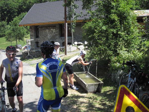 fichier 20150712_1236_001d110_route_le_collet_den_bas_fontaine-0.jpg