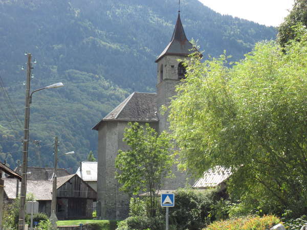 fichier 20150919_1258_d74_route_saint_etienne_de_cuines_eglise-0.jpg
