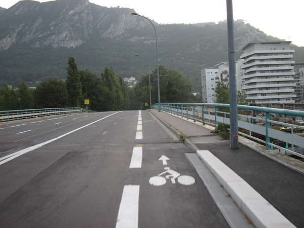 fichier 20140927_0751_002pc_route_pont-0.jpg