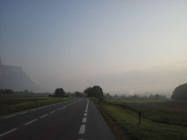 fichier 20140927_0835_001d1090_route_apres_saint_nazaire_les_eymes-0.jpg