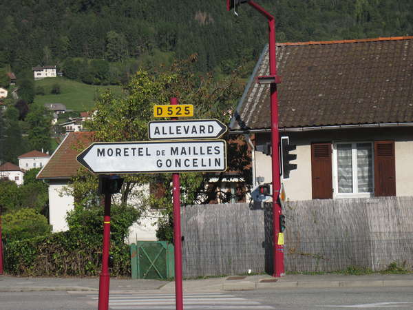 fichier 20140927_1029_d525_route_saint_pierre_allevard_panneau-0.jpg