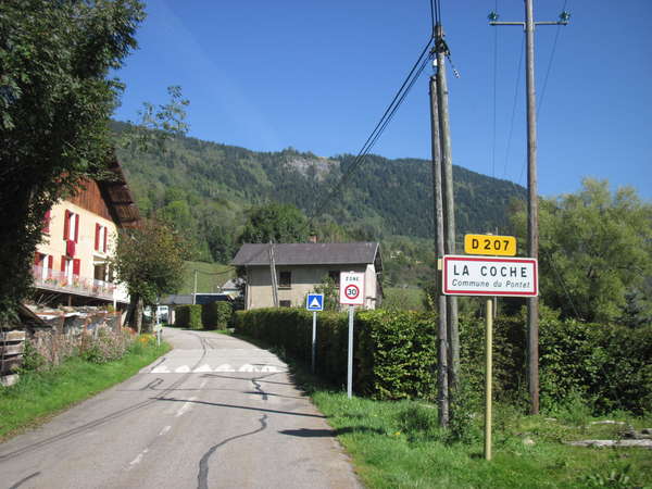 fichier 20140927_1221_001d207_route_la_coche_panneau-0.jpg