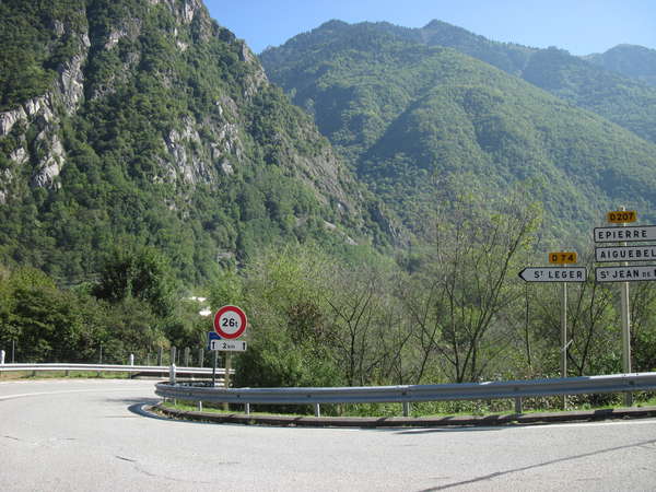 fichier 20140927_1331_d74_route_carrefour_a_gauche-0.jpg