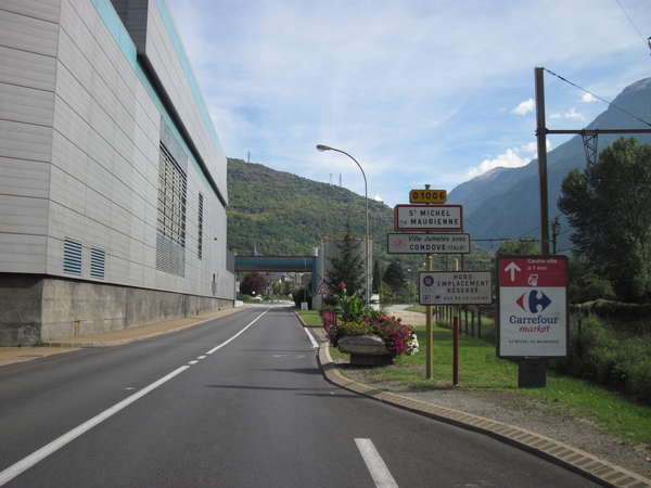 fichier 20150926_1325_d1006_route_saint_michel_de_maurienne_panneau-0.jpg