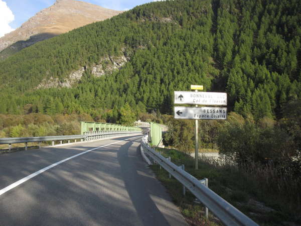 fichier 20150926_1809_001d902_route_carrefour_avant_bessans-0.jpg