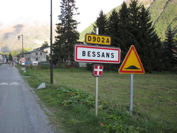 fichier 20150926_1815_d902_route_bessans_panneau-0.jpg