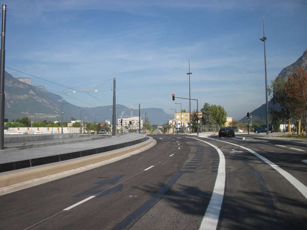 fichier 20140928_0952_001pc_route_avenue_martyrs-0.jpg