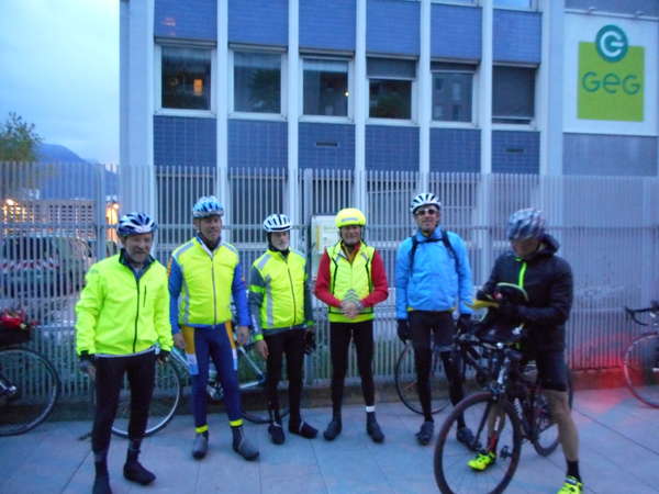 fichier 20150424_1951_001pc_route_arrivee_grenoble_alain_perroud_patrick_casagrande_christian_musto_dominique_duperron_gerard_mailleur_regis_roux-0.jpg