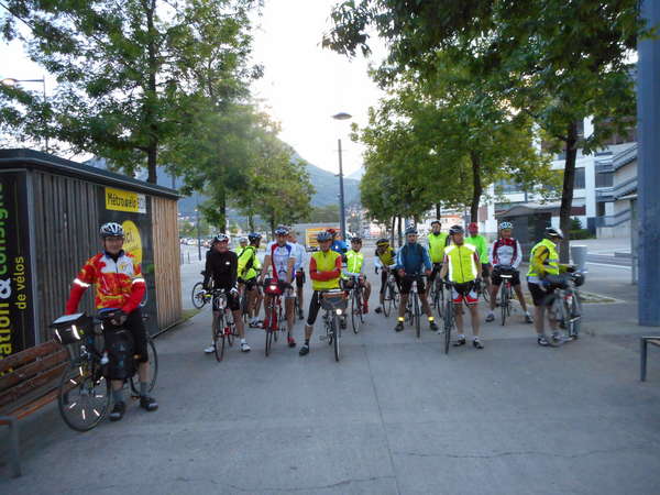 fichier 20160522_0556_pc_route_depart_manfred_patzelt_christian_musto_bruno_dauchez_dominique_thomas_michel_ferrouillet_joachim_andres_stephane_billard-0.jpg