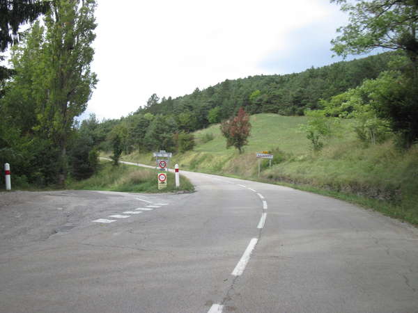 fichier 20150912_1602_000d34_route_roissard_carrefour_gauche-0.jpg