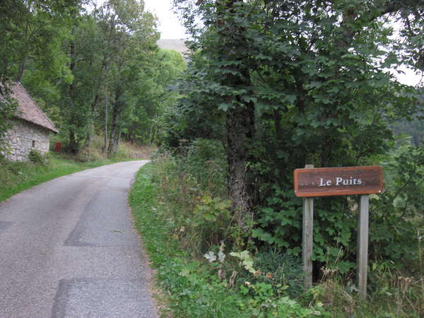 fichier 20150912_1820_001cv_route_le_puits_panneau-0.jpg