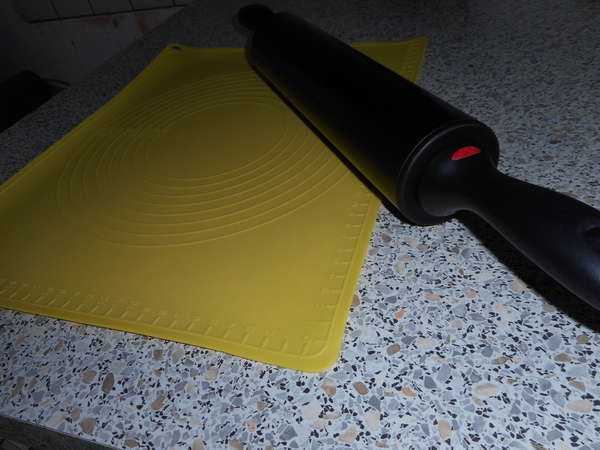 fichier 20160923_1835_002recette_sables_pralines_roses_plan_pour_etaler_avec_rouleau-0.jpg