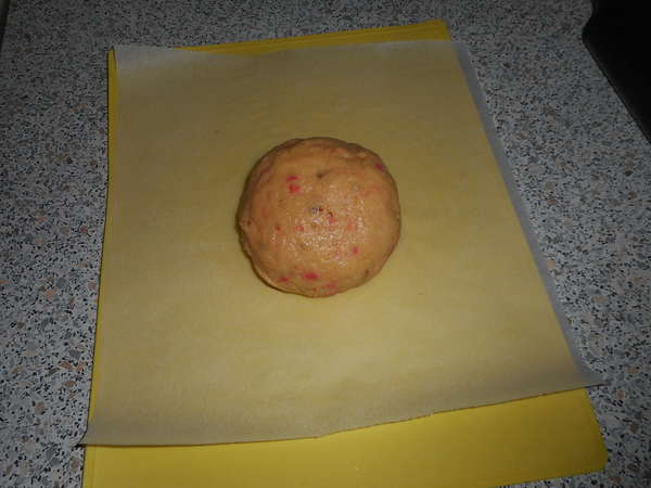 fichier 20160923_1843_recette_sables_pralines_roses_boule_sur_papier_sulfurise-0.jpg