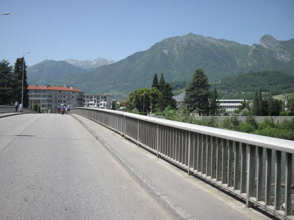 fichier 20140608_1343_d990_route_albertville_pont_arly-0.jpg