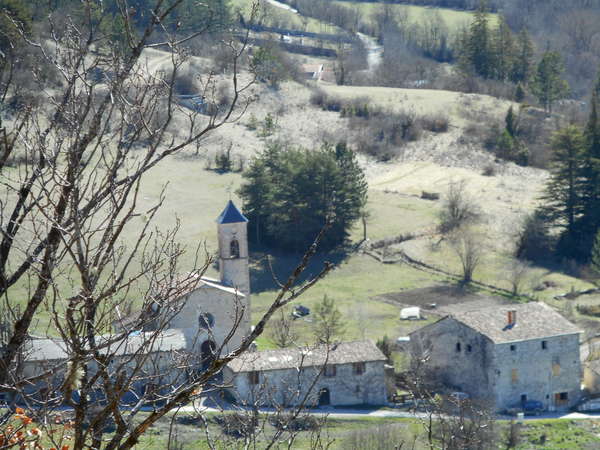 fichier 1900_20150326_1122_002d175_route_vue_beaurieres_eglise-0.jpg