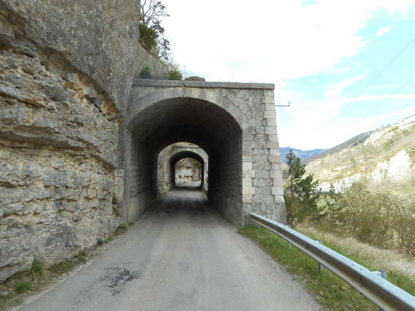 fichier 1900_20150410_1438_002d129_route_tunnels-0.jpg