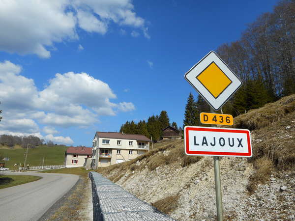 fichier 20170408_1541_001d436_route_lajoux_panneau-0.jpg