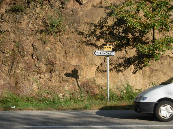 fichier 20111005_0947_d371_route_panneau-0.jpg