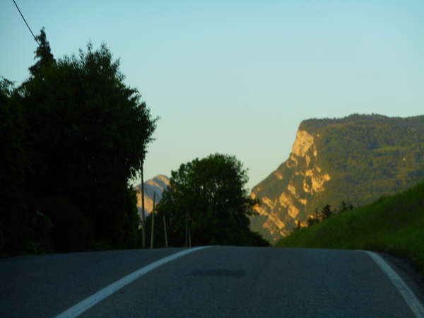 fichier 20170517_0635_d106_route_avant_col_de_comboire-0.jpg