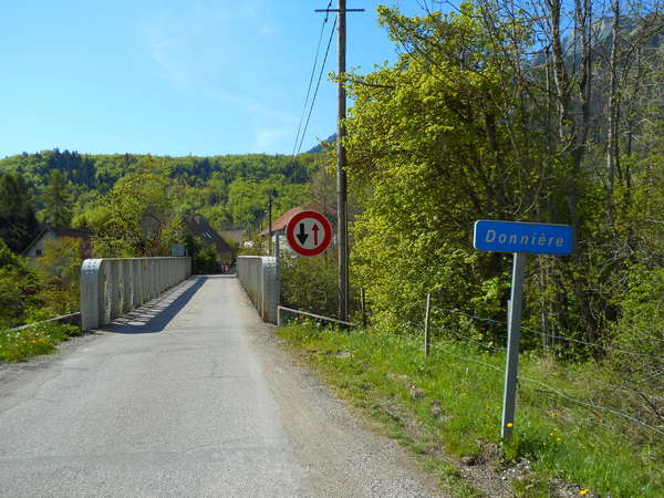 fichier 20170517_1015_d7b_route_donniere_panneau-0.jpg