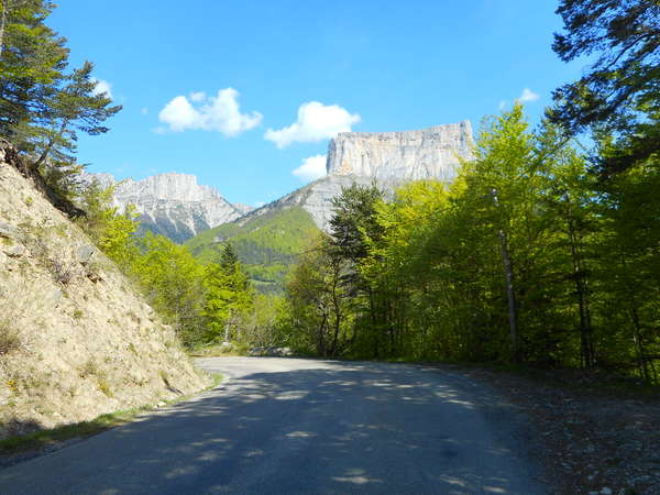 fichier 20170517_1019_001d7b_route_le_tracol_vue_mont_aiguille-0.jpg