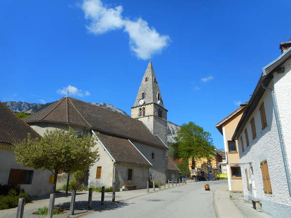 fichier 20170517_1023_001d7b_route_chichilianne_eglise-0.jpg