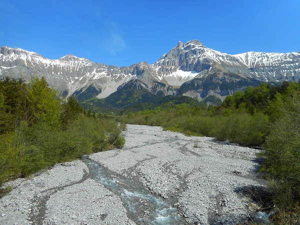fichier 20170517_1519_d216_route_grand_ferrand_ebron-0.jpg