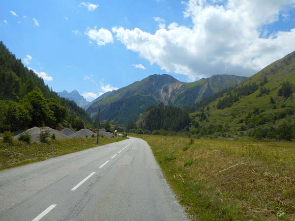 fichier 20170723_1247_003d902_route_apres_les_verneys-0.jpg