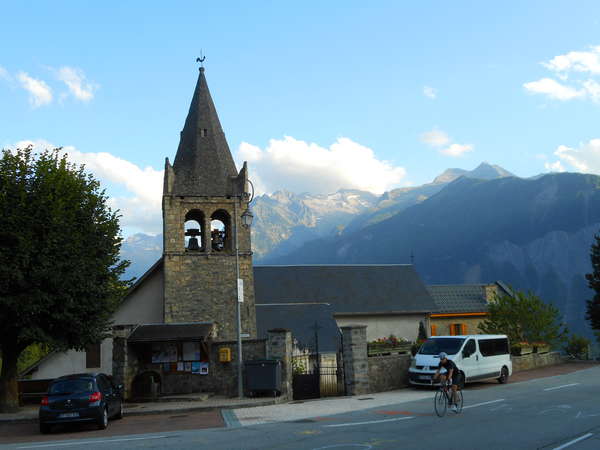 fichier 20170723_1924_001d211_route_la_garde_eglise-0.jpg