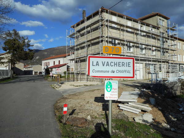 fichier 20150410_1724_001d70_route_la_vacherie_panneau-0.jpg