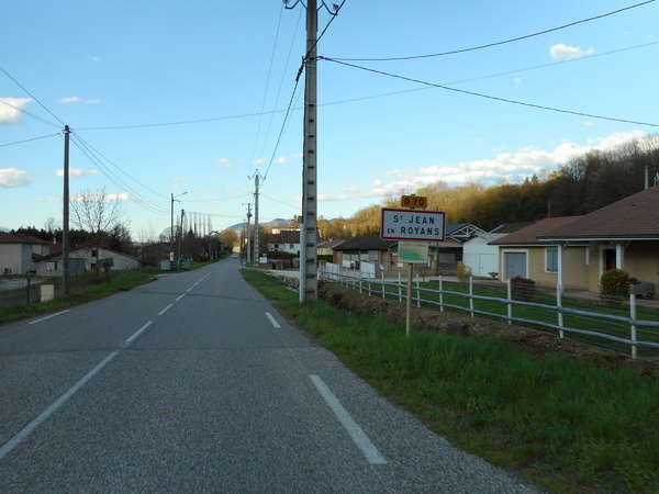 fichier 20150410_1806_001d70_route_saint_jean_en_royans_panneau-0.jpg