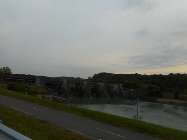 fichier 20180428_2019_d19_route_barrage_rhone-0.jpg