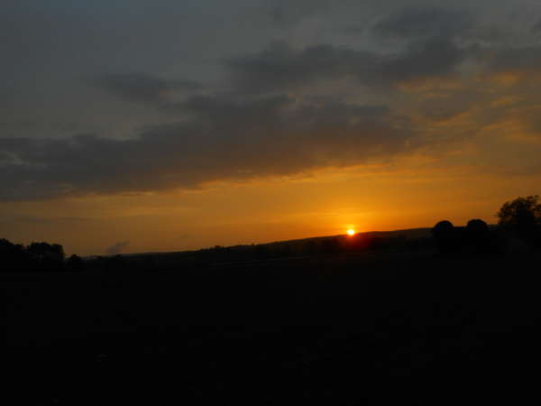 fichier 20180428_2025_001d19_route_coucher_soleil_vallee_bleue-0.jpg