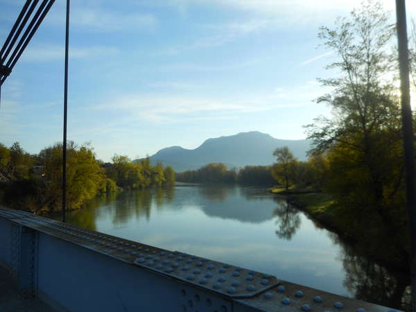 fichier 20180418_0803_103d37_route_pont_sur_le_rhone-0.jpg