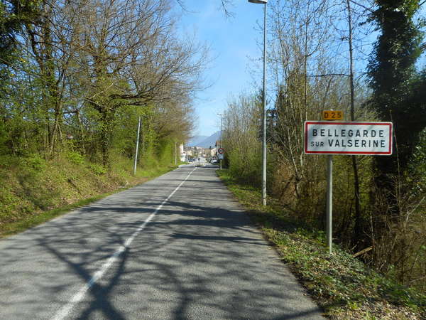 fichier 20180418_1034_d25_route_bellegarde_sur_valserine_panneau-0.jpg