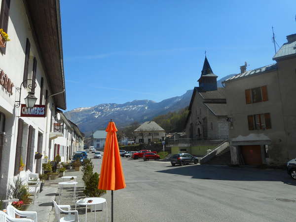 fichier 20180418_1153_002d991_route_chezery_forens_place-0.jpg