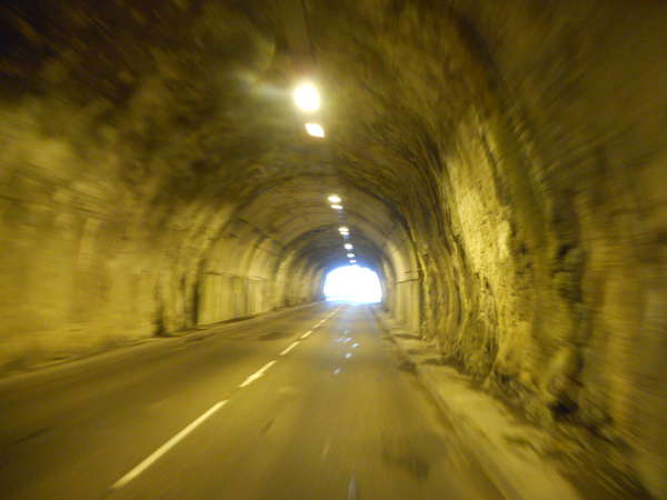 fichier 20180418_1224_001d991_route_tunnel_apres_chezery_forens-0.jpg