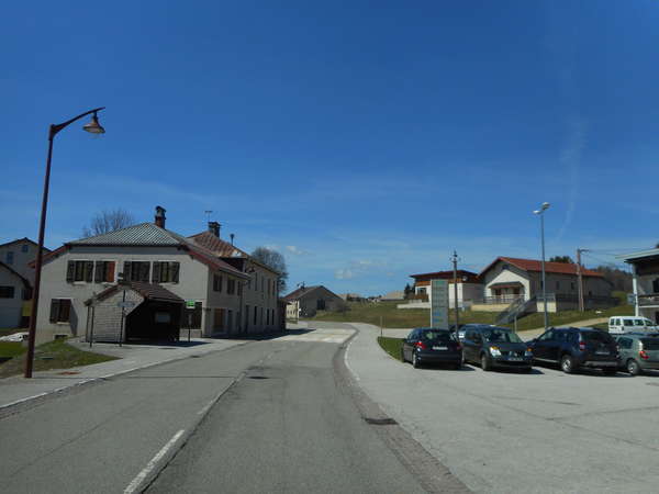 fichier 20180418_1404_002d436_route_lajoux-0.jpg