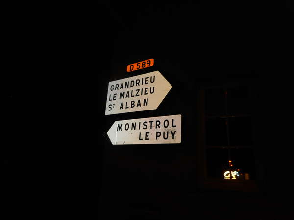 fichier 20180616_2347_d589_route_saugues_direction_dans_village-0.jpg