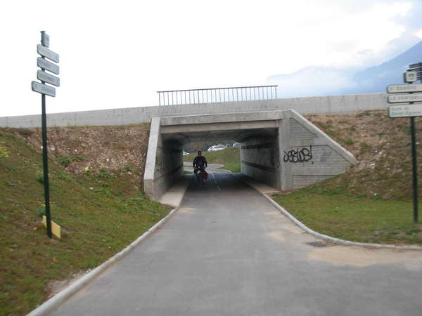 fichier 20111004_0806_001pc_route_barrage_de_saint_egreve_tunnel-0.jpg