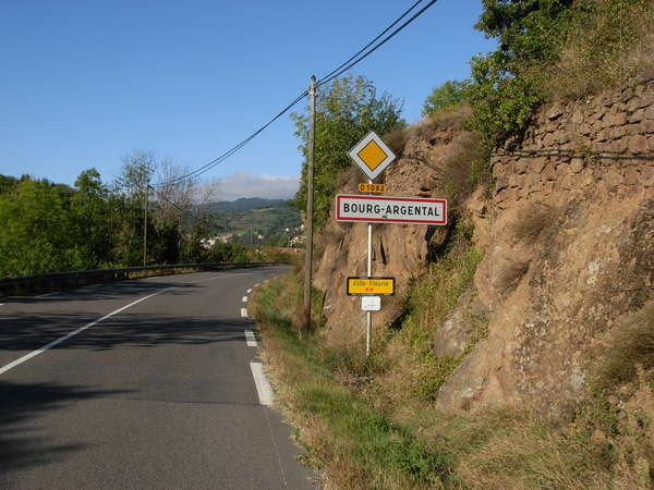 fichier 20111005_1043_001d1082_route_bourg_argental_panneau-0.jpg