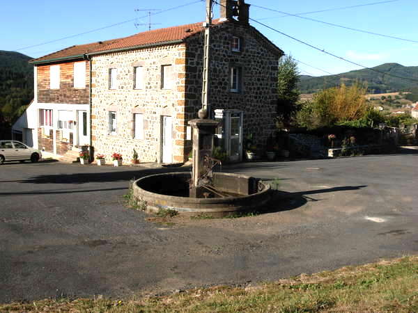 fichier 20111006_1006_003d585_route_bourleyre_fontaine-0.jpg